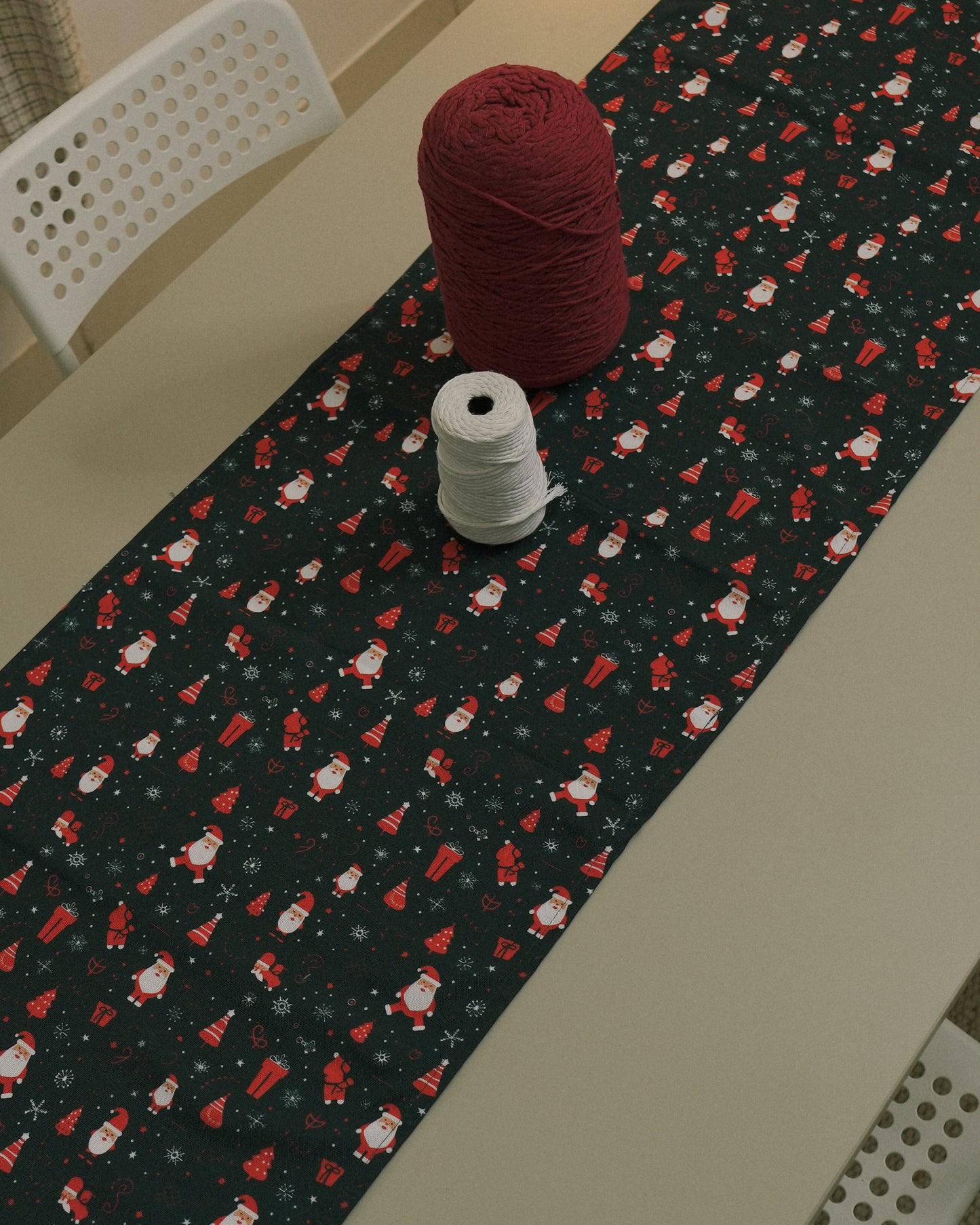 Christmas Runner - Santa Green