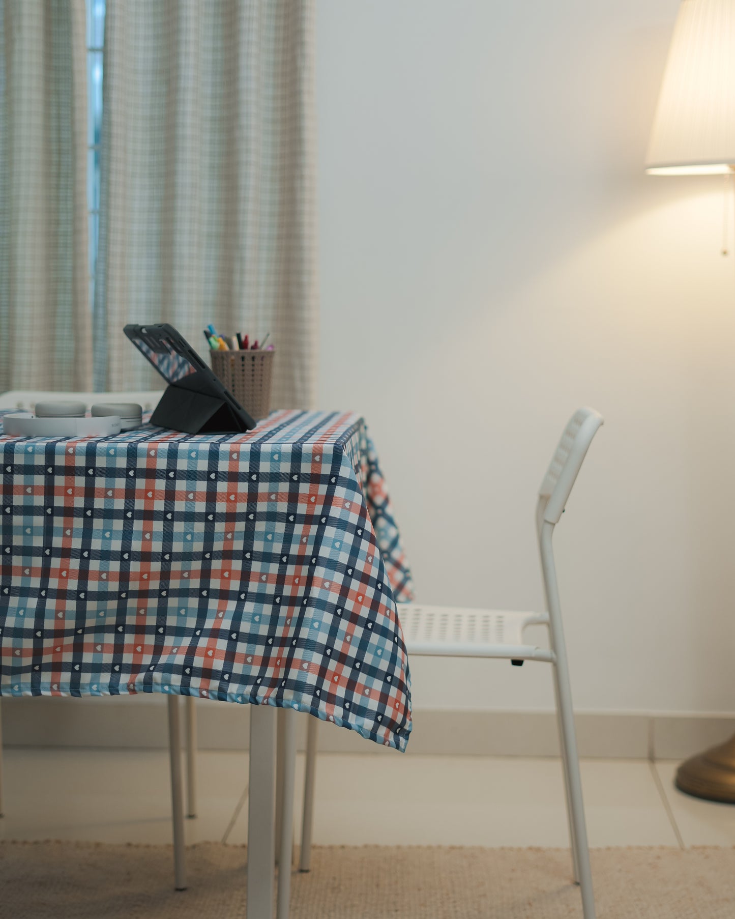 Checks Table Cloth - Gingham - Navy Blue Hearts