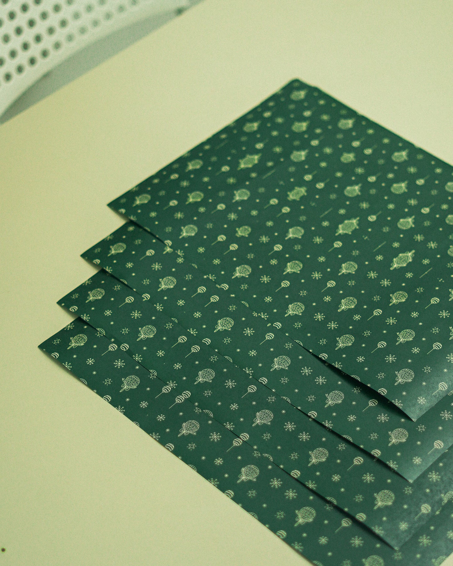 Christmas Wrapping Sheet - GREEN (Set of 4)
