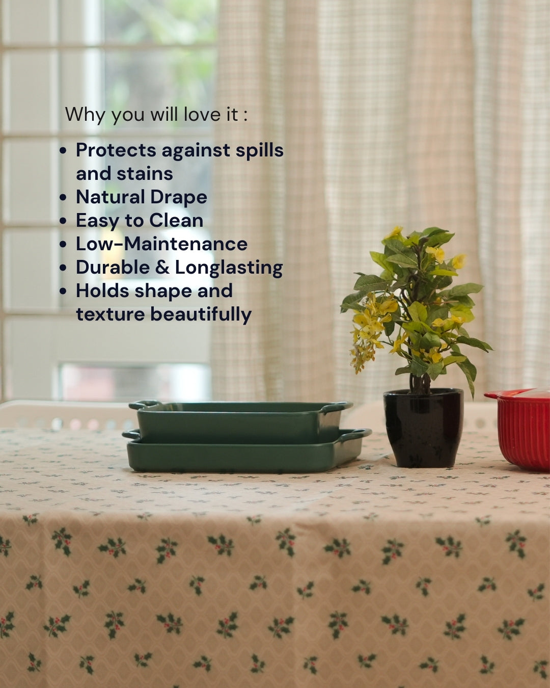Christmas Table Cloth - Mistletoe - Beige